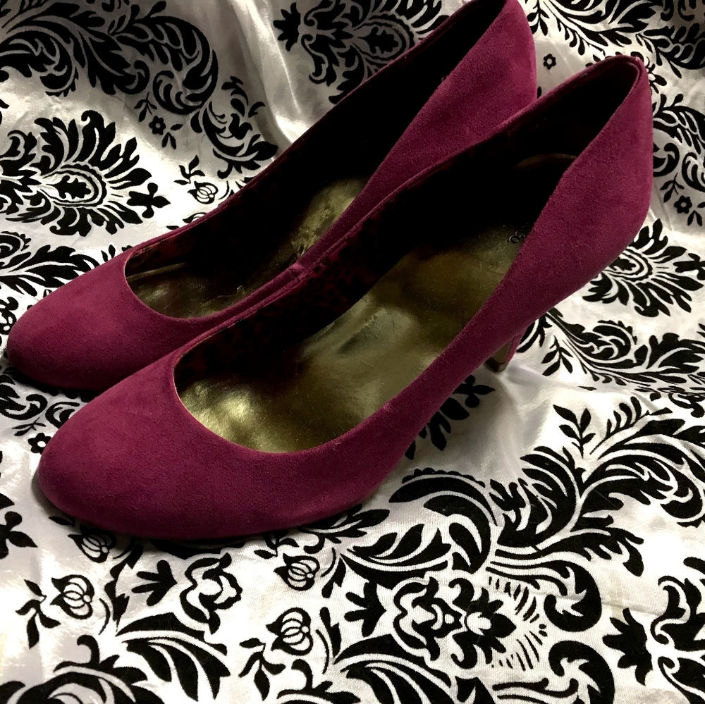 Hot pink heels size 10
